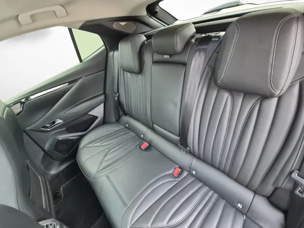 DS Automobiles 4 1.6 PureTech Rivoli / ab 3,99% Leasing bei Abschluss einer Protect Autoversicherung
