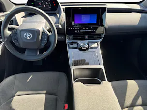 Toyota bZ4X Trend / ab 0,99% Leasing bei Abschluss einer Protect Autoversicherung