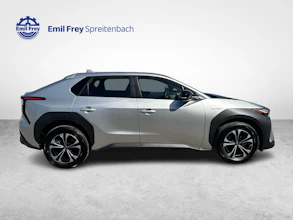 https://vehicle.imgix.net/4325872/d21a9a0f-52b5-4f7e-96fd-c9defda94b52.jpg