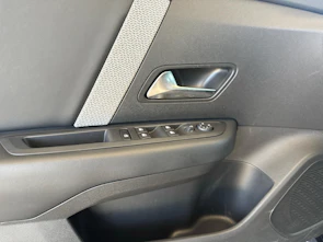Fahrzeugbild CITROEN C4 1.2 PureTech Shine / ab 3,99% Leasing bei Abschluss einer Protect Autoversicherung