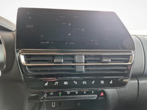 https://vehicle.imgix.net/4325874/c7cea0bd-6c61-4bfc-9d33-8827e074aee6.jpg