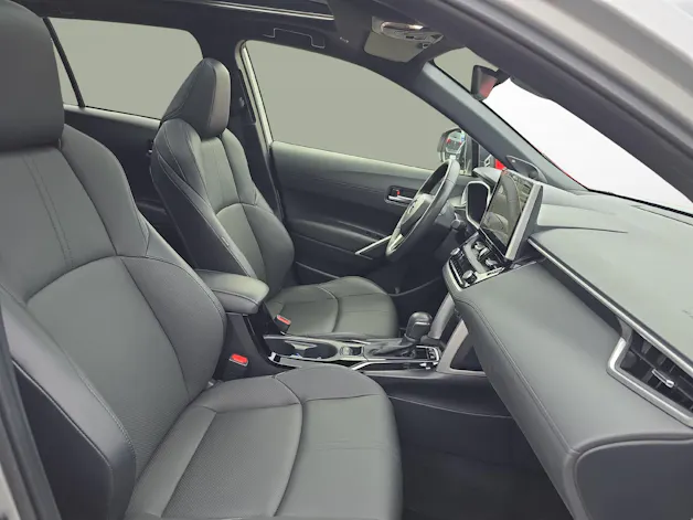 Toyota Corolla Cross 2.0 HSD Premium AWD-i / ab 3,99% Leasing bei Abschluss einer Protect Autoversicherung