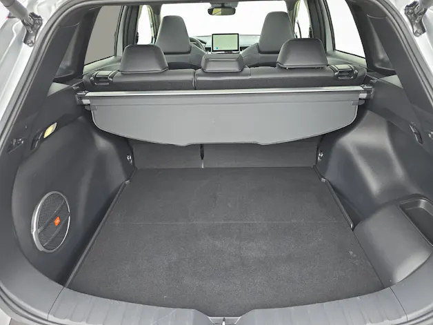 Toyota Corolla Cross 2.0 HSD Premium AWD-i / ab 3,99% Leasing bei Abschluss einer Protect Autoversicherung