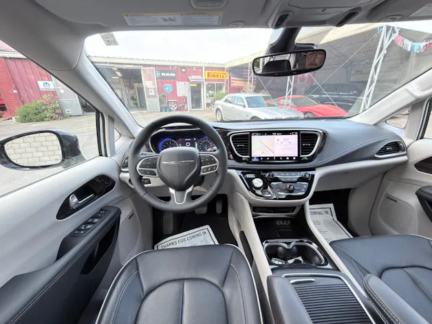 Chrysler PACIFICA 3.6 LIMITED 3.6-V6 7 Plätzer
