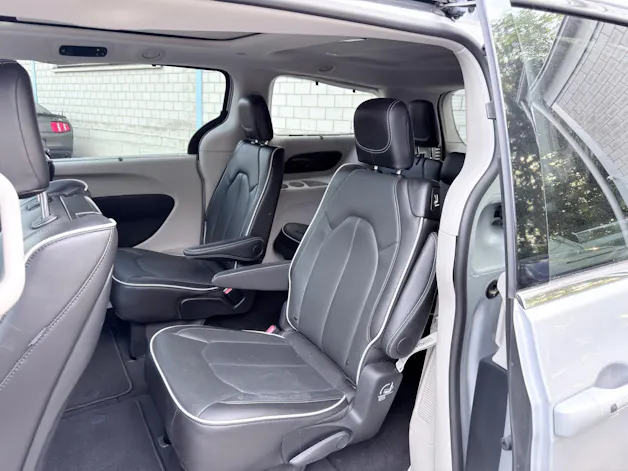 Chrysler PACIFICA 3.6 LIMITED 3.6-V6 7 Plätzer