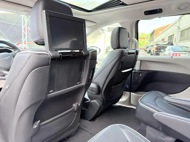 Chrysler PACIFICA 3.6 LIMITED 3.6-V6 7 Plätzer