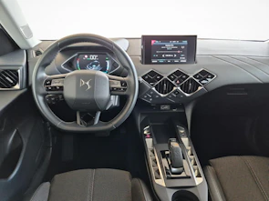 immagine del veicolo DS AUTOMOBILES 3 Crossback E-Tense Bastille / ab 3,99% Leasing bei Abschluss einer Protect Autoversicherung