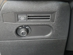https://vehicle.imgix.net/4325879/c7e4cad7-7e36-4366-8d0a-00ae104c6c46.jpg