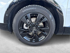 https://vehicle.imgix.net/4325885/7308ec07-3850-46c4-847c-e93aa7d10da1.jpg