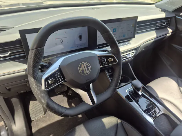 MG HS PHEV Luxury