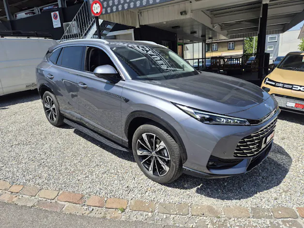 MG HS PHEV Luxury