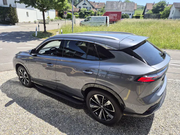 MG HS PHEV Luxury