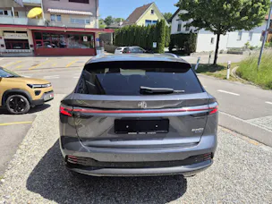 MG HS PHEV Luxury
