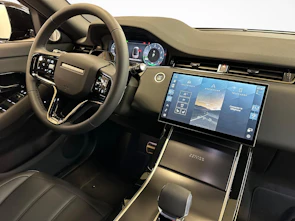 Fahrzeugbild LAND ROVER Range Rover Evoque 1.5 T 270e Hoxton Edition