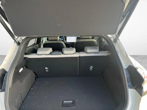 https://vehicle.imgix.net/4325929/db20e637-b76f-4bb5-8acb-4f73cae07160.jpg