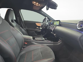 https://vehicle.imgix.net/4325931/cfd3b9e5-4251-49b5-91ef-2b4978196a4b.jpg