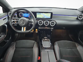 https://vehicle.imgix.net/4325931/e3b3b21e-0a5c-4baf-9725-e0fd38fb5c09.jpg