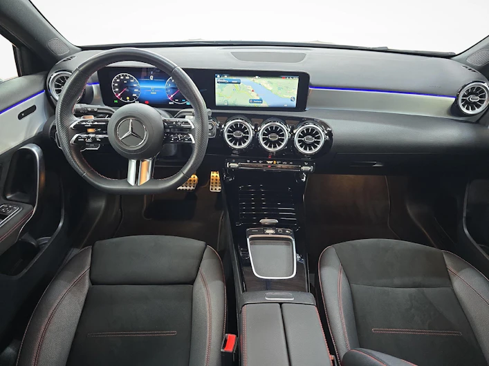 Fahrzeugbild MERCEDES-BENZ A 180