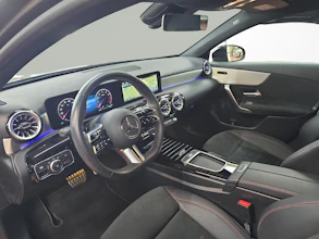 https://vehicle.imgix.net/4325931/eb8431e7-e489-4db4-a109-506e64358c35.jpg