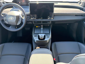 https://vehicle.imgix.net/4325933/fa66ebaa-8509-4d71-b19c-0cf53c0af32f.jpg