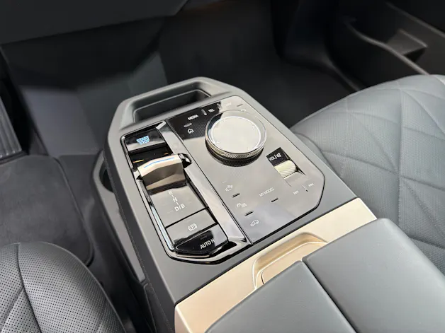 BMW iX M60