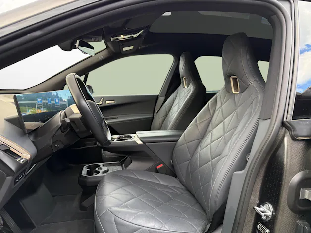 BMW iX M60
