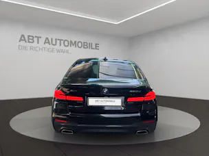 BMW 520d xDrive paddles
