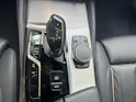BMW 520d xDrive paddles