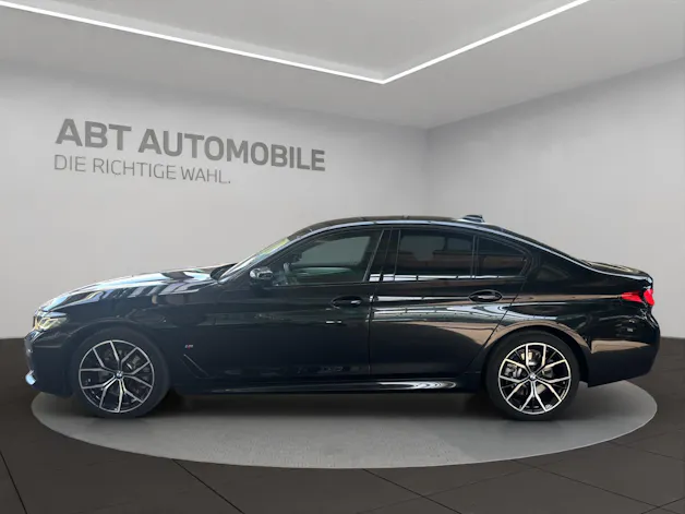 BMW 520d xDrive paddles