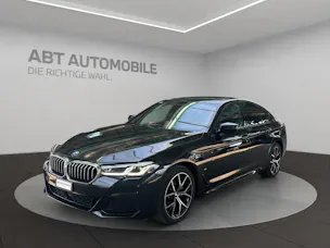 BMW 520d xDrive paddles
