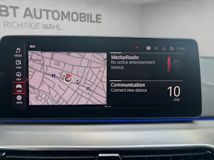 BMW 520d xDrive paddles
