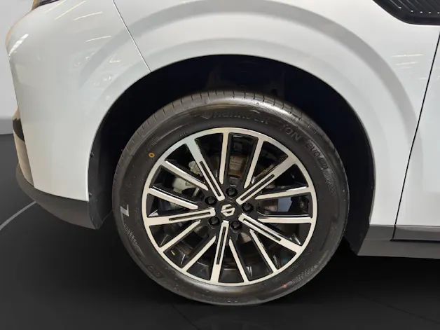 Leapmotor B10 1.5 Hybrid EV
