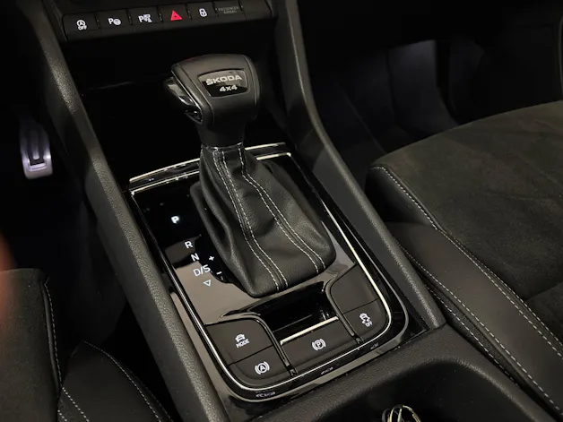 Škoda Karoq 2.0 TSI SportLine 4x4 DSG