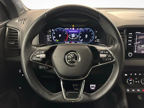 https://vehicle.imgix.net/4326027/b75fb053-b68b-4de0-a06c-e75bf578fdba.jpg