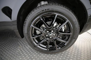 image du véhicule LAND ROVER Range Rover Velar 2.0 P400e Belgravia Edition