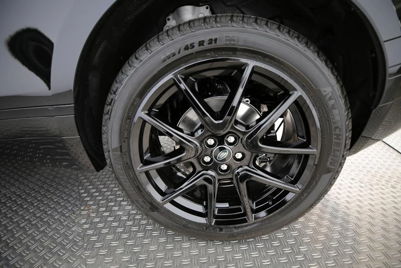 image du véhicule LAND ROVER RANGE ROVER VELAR