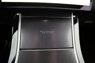 Land Rover Range Rover Velar 2.0 P400e Belgravia Edition