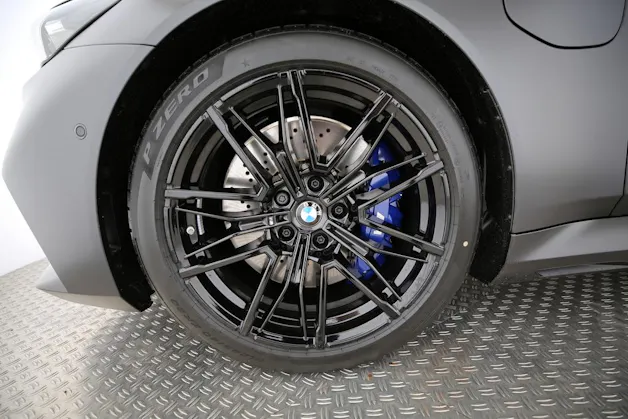 BMW M5 xDrive