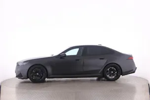 BMW M5 xDrive