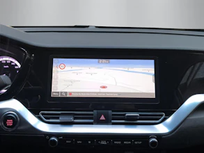 https://vehicle.imgix.net/4326076/ae15feb2-fe36-46d6-b35c-cd4f57f882fc.jpg
