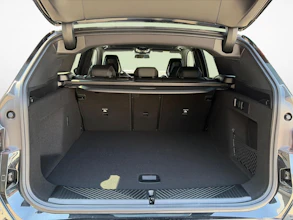 https://vehicle.imgix.net/4326093/8abf5b54-ddf5-45e5-92a7-9f04ee191eaa.jpg
