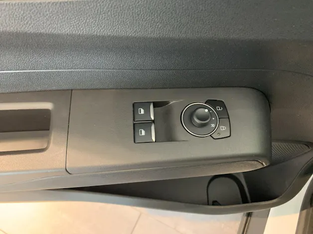 Ford Transit Courier DKab. Van 1.0 EcoBoost Trend