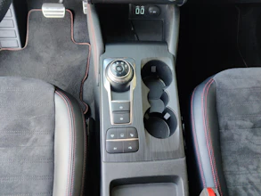 https://vehicle.imgix.net/4326171/228f36bb-d1cd-497e-aa03-66a631bc5f41.jpg