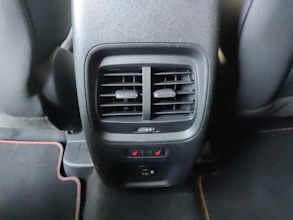 https://vehicle.imgix.net/4326171/ee3af9dd-b653-497f-9702-09d2fc282f80.jpg