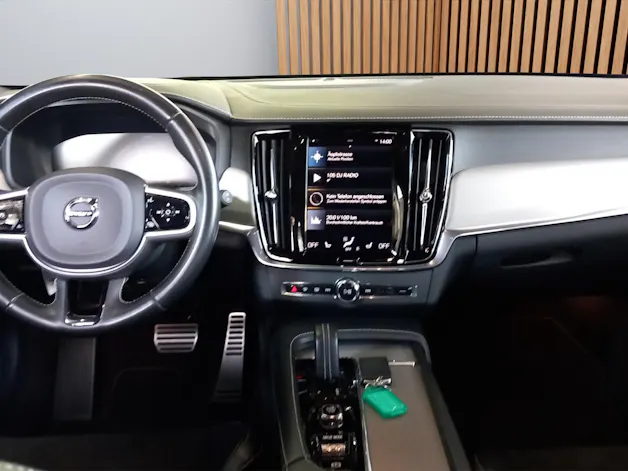 Volvo V90 2.0 B5 R-Design AWD