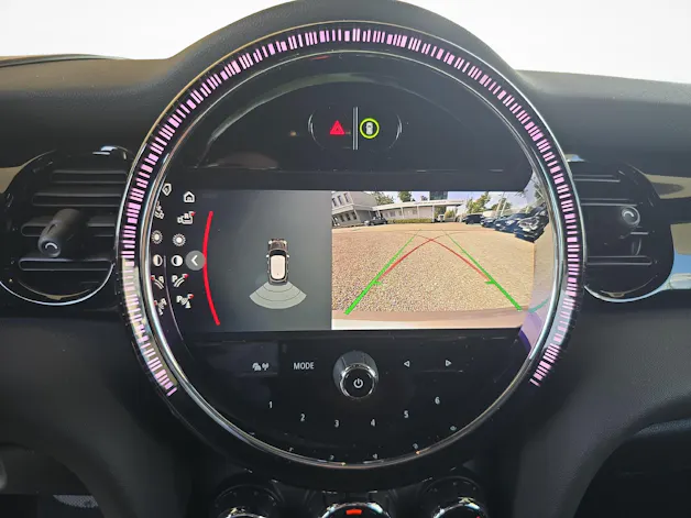 Mini F55 2.0i Cooper S SDKG / ab 3,9% Leasing bei Abschluss einer Protect Autoversicherung