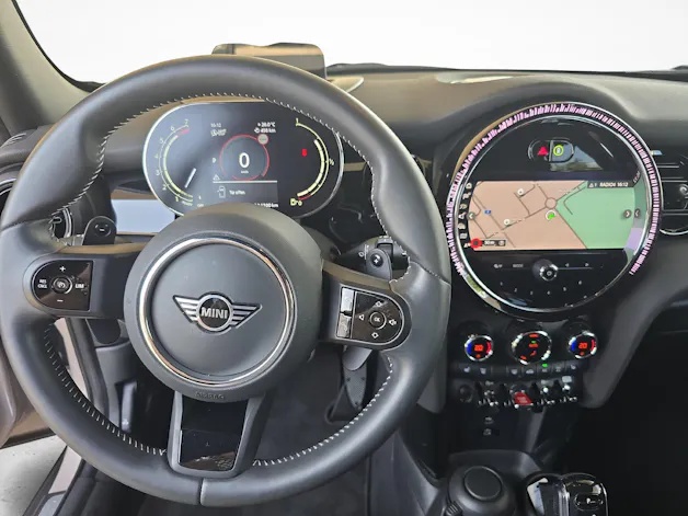 Mini F55 2.0i Cooper S SDKG / ab 3,9% Leasing bei Abschluss einer Protect Autoversicherung