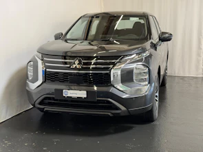 Fahrzeugbild MITSUBISHI Outlander 2.4 PHEV Inform 4x4