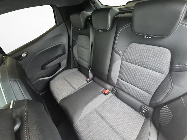 Mitsubishi Colt 1.6 HEV Intense / Jetzt mit attraktivem 1.9% Leasing!