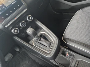 https://vehicle.imgix.net/4326211/de1e9dca-fd89-4e1a-a9c2-8f83586ca55e.jpg